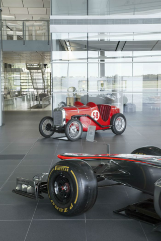Illustration for article titled A visit to the McLaren Technical Centre